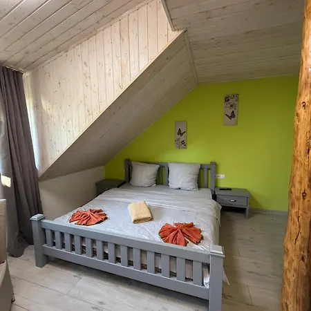 Отель Bier House Велятино