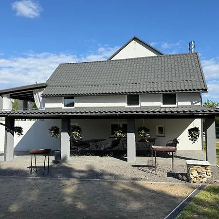 Отель Bier House Велятино